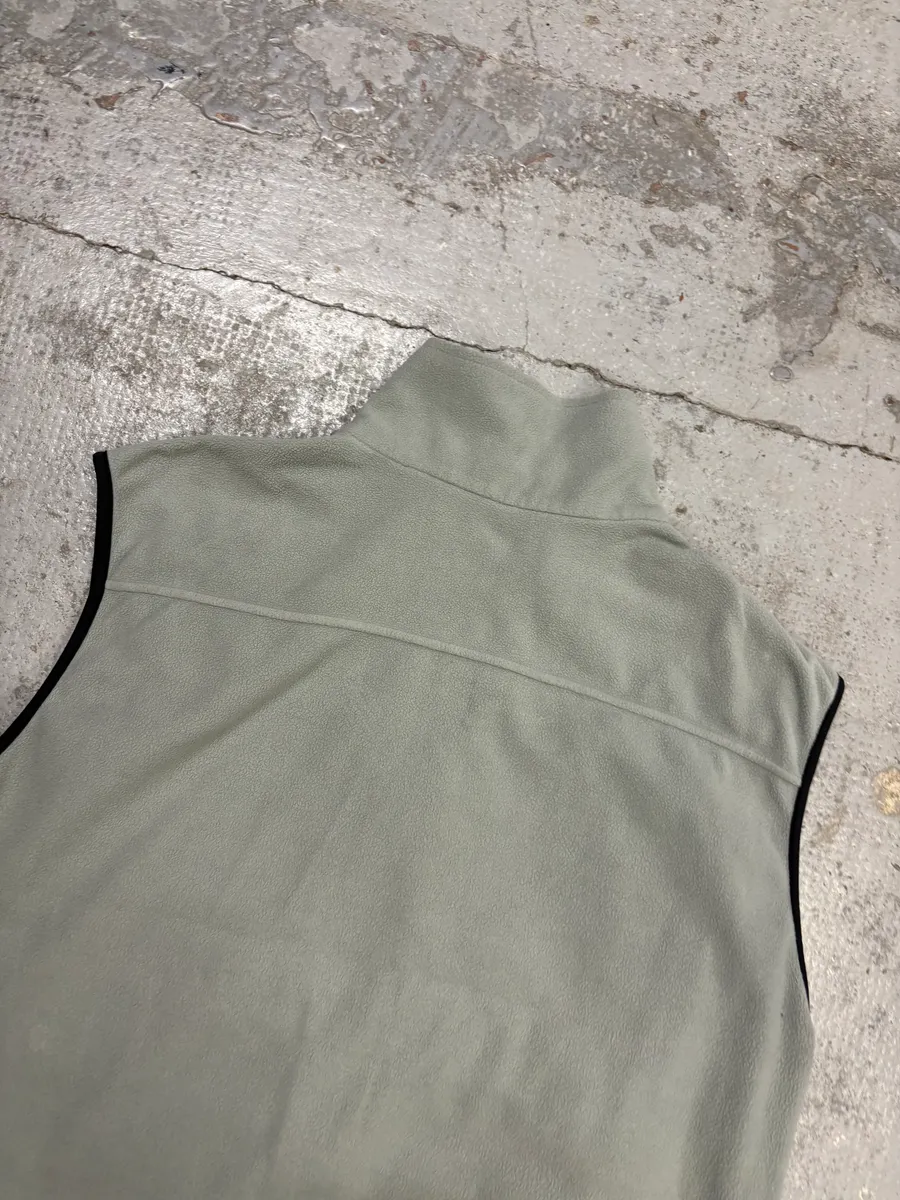 2000s Prada Grey Fleece Linea Rossa Vest - Image 5