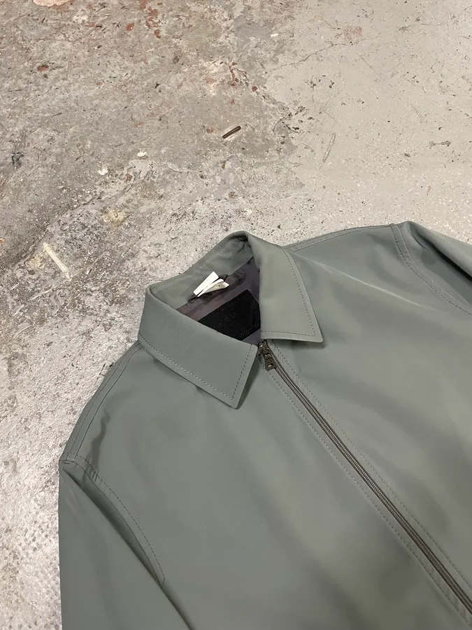 2000s Prada Light Soft Nylon Jacket - Image 5