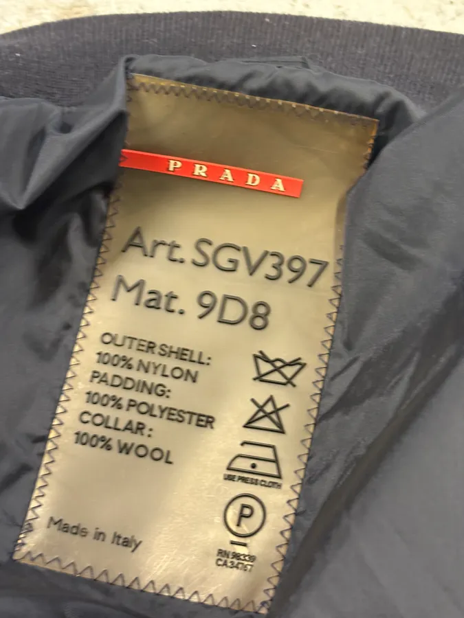 2000s Prada Linea Rossa Navy Nylon Logo Windbreaker Jacket - Image 9