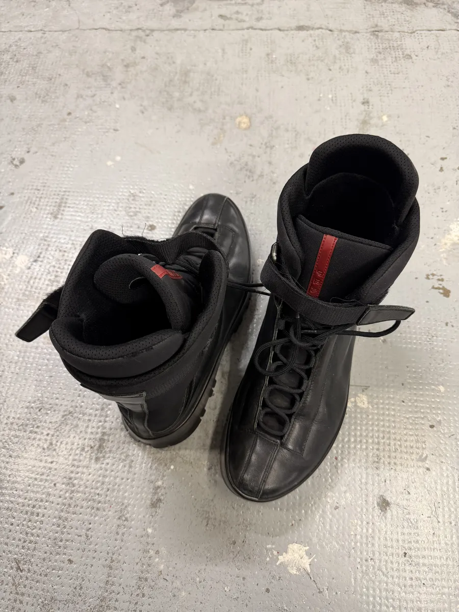 2000s Prada Mountain Black Leather Boots - Image 8