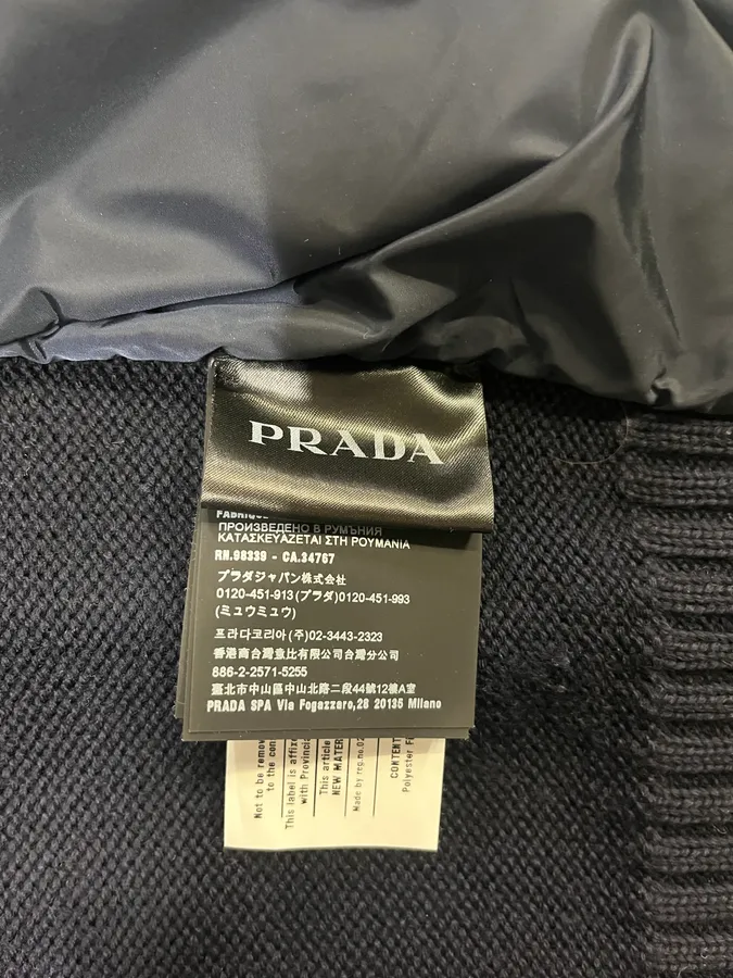 2000s Prada Navy Quilted Zip-up Wool Sweater - Image 10