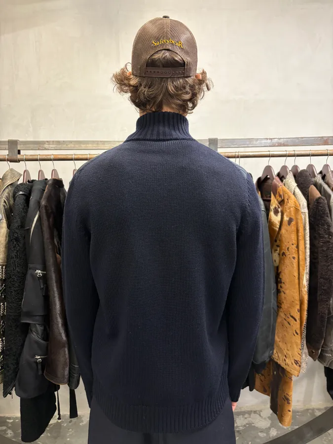 2000s Prada Navy Quilted Zip-up Wool Sweater - Image 3