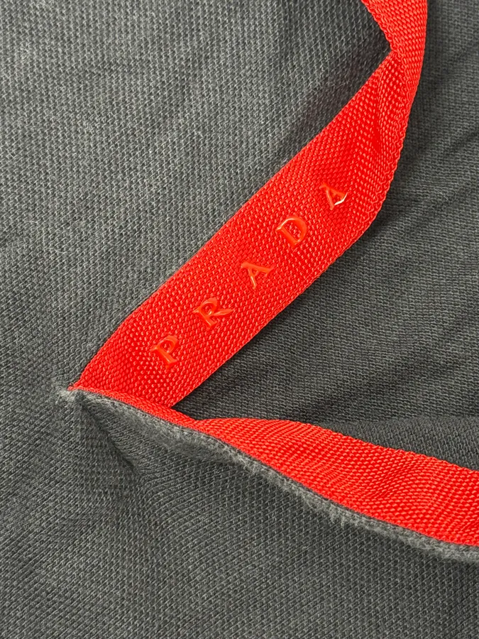 2000s Prada Navy & Red Minimalist Polo - Image 7
