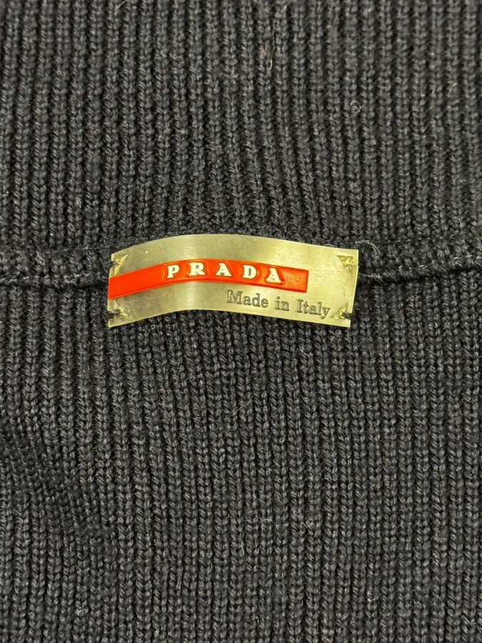 2000s Prada Navy Wool Quilted Front Zip-up Jacket - Image 10