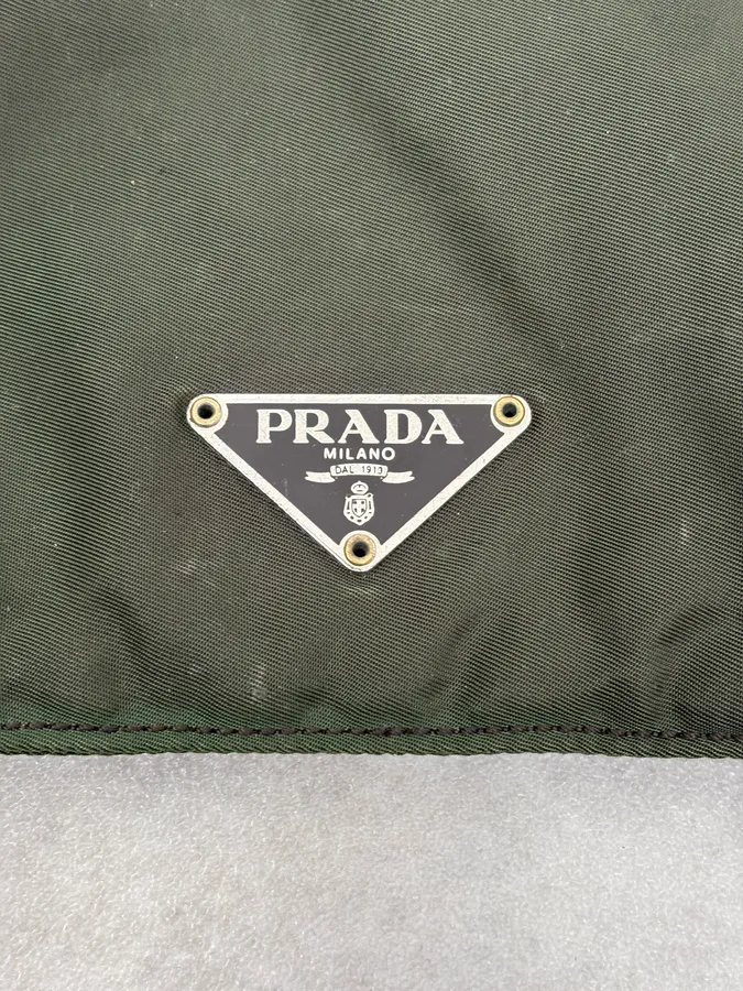 2000s Prada Olive Shoulder Bag - Image 8