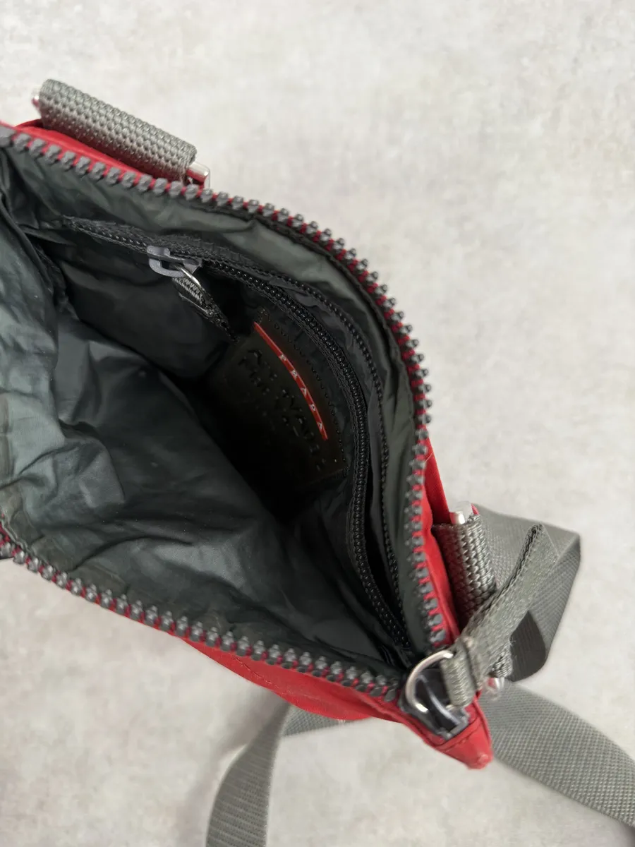 2000s Prada Red Linea Rossa Shoulder Bag - Image 6