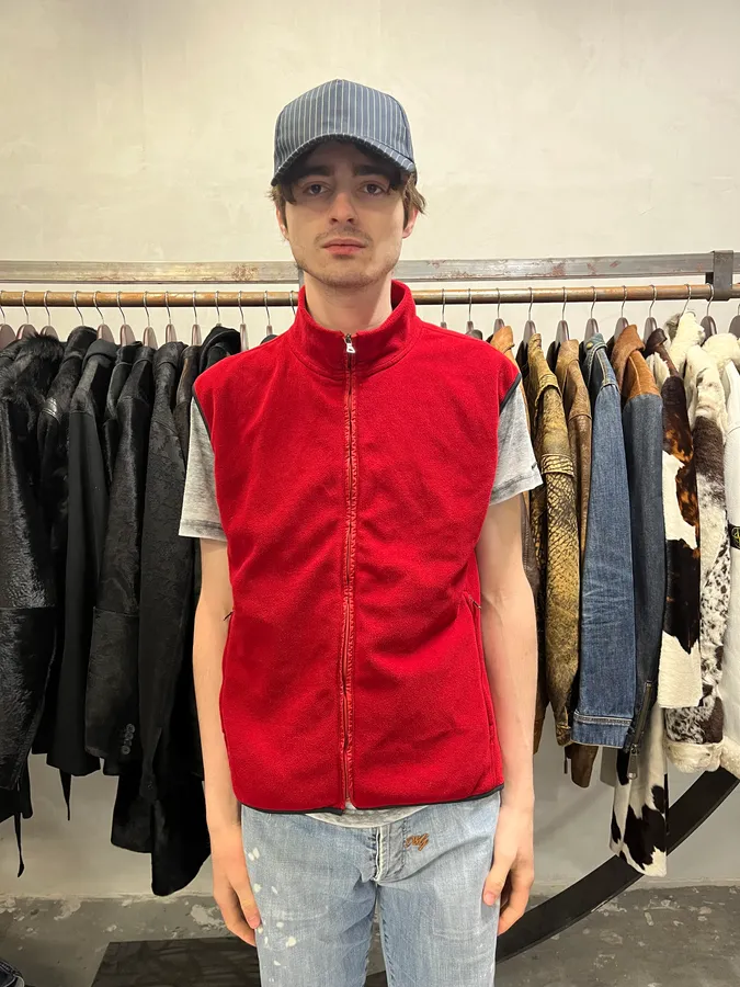 2000s Prada Red Linea Rossa Sleeveless Polar Fleece Vest - Image 4