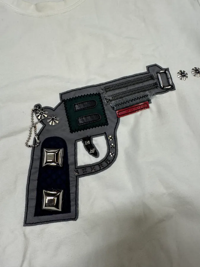 2000s Prada Relief Gun White Tee-Shirt - Image 4
