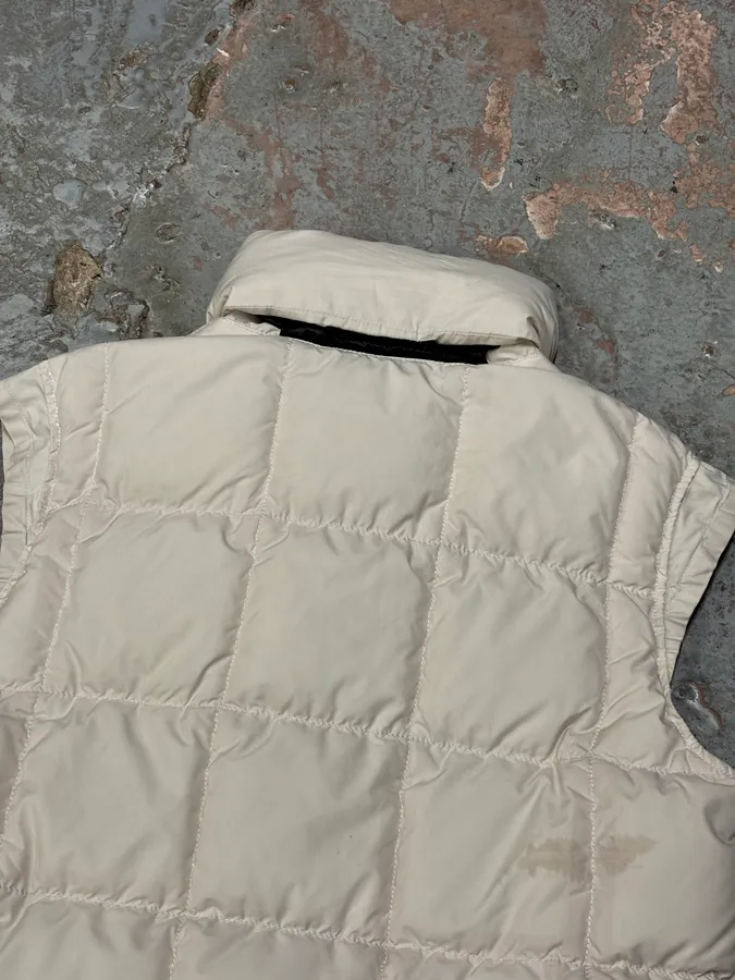 2000s Prada White Puffer Hooded Vest Jacket - Image 6