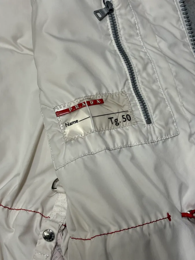 2000s Prada White Puffer Hooded Vest Jacket - Image 9