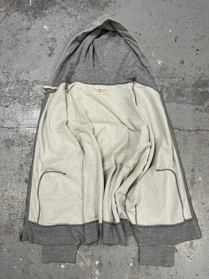 2000s Ralph Lauren Grey American Flag Eroded Sweater - Image 7