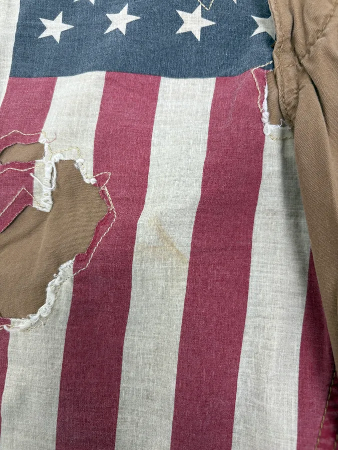 2000s Ralph Lauren USA Distressed Flag Beige Shorts - Image 9