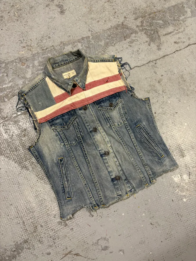 2000s Ralph Lauren USA Flag Blue Denim Vest Jacket - Image 4