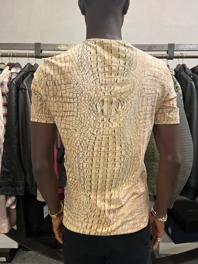 2000s Roberto Cavalli Beige Crocodile T-Shirt - Image 3