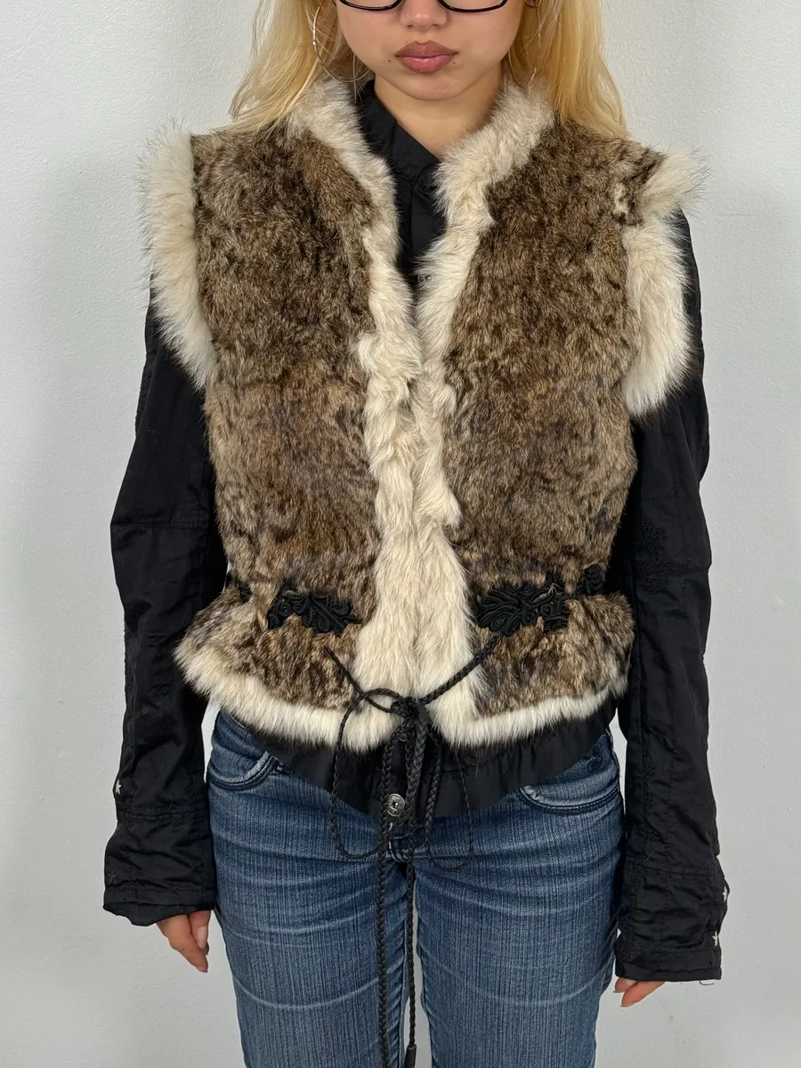 2000s Roberto Cavalli Beige Fur Vest - Image 2