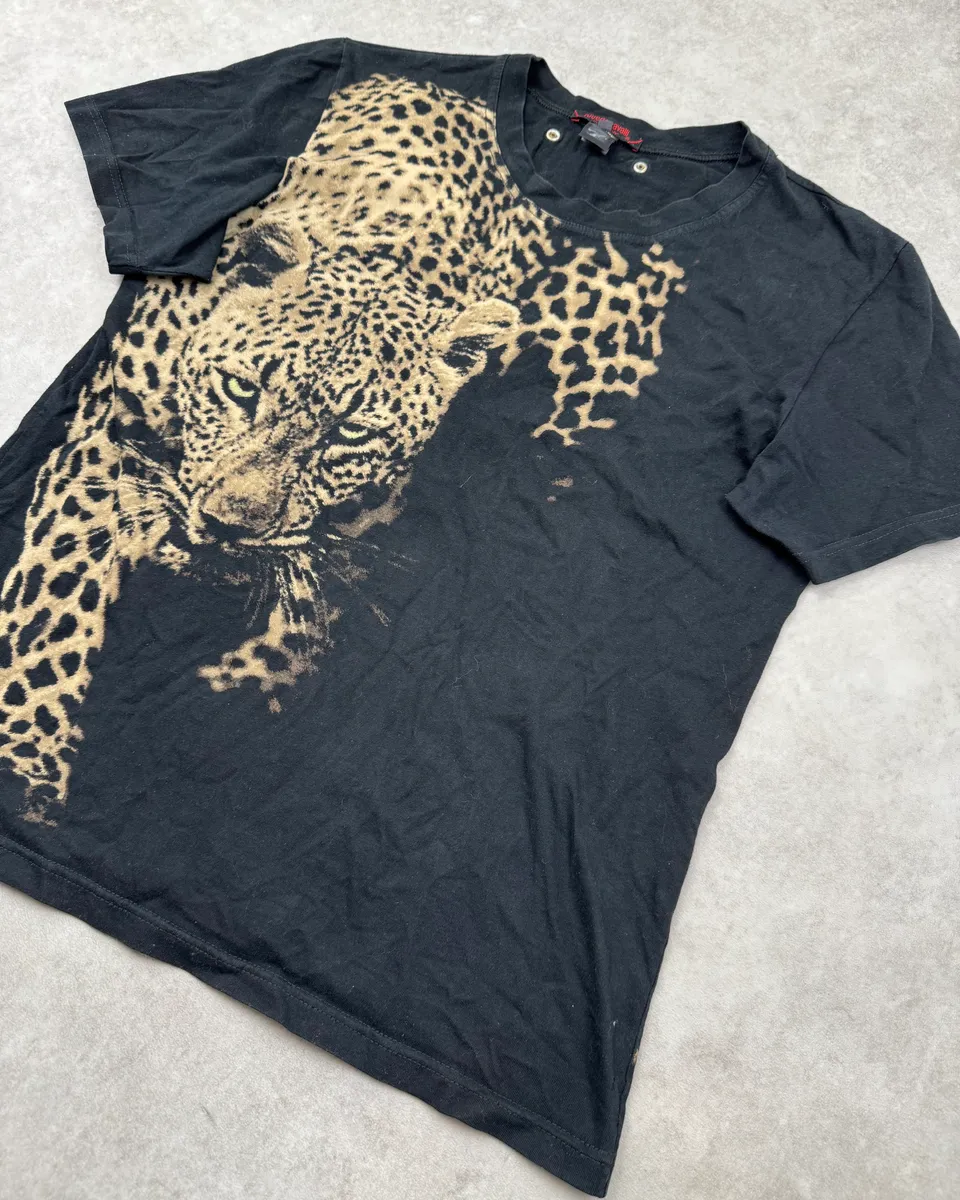 2000s Roberto Cavalli Black Leopard Print T-Shirt - Image 4
