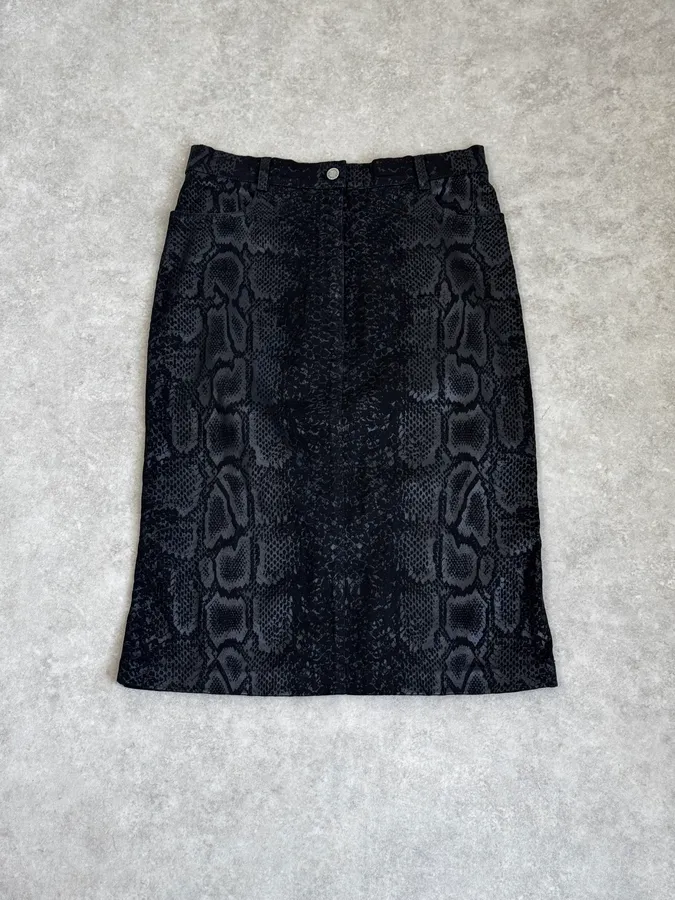 2000s Roberto Cavalli Black Python Print Skirt - Image 4