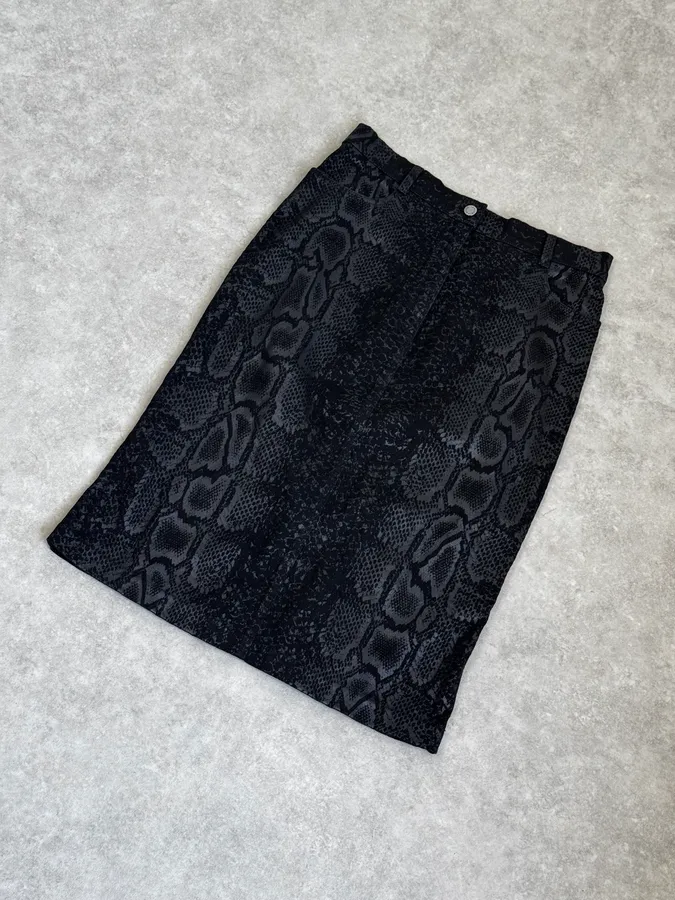 2000s Roberto Cavalli Black Python Print Skirt - Image 6