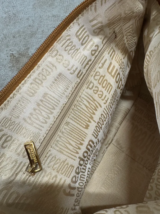 2000s Roberto Cavalli Camel Textured Leather Handle Bag - Image 9