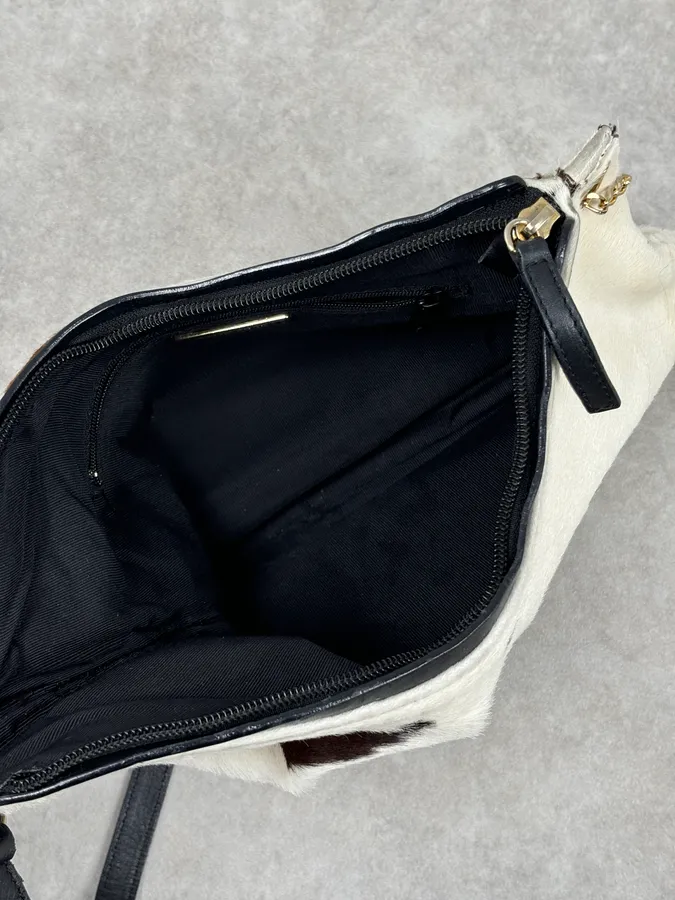 2000s Roberto Cavalli Cow Print Fur Classy White Handle Bag - Image 15