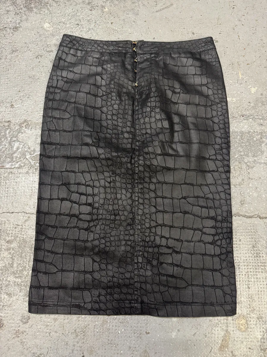2000s Roberto Cavalli Crocodile Print Black Long Skirt - Image 3