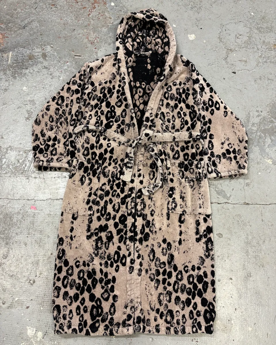 2000s Roberto Cavalli Leopard Beige Bathrobe - Image 3