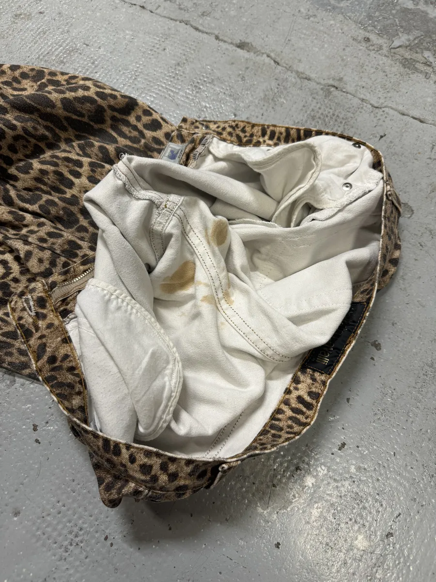 2000s Roberto Cavalli Leopard Print Pants - Image 12