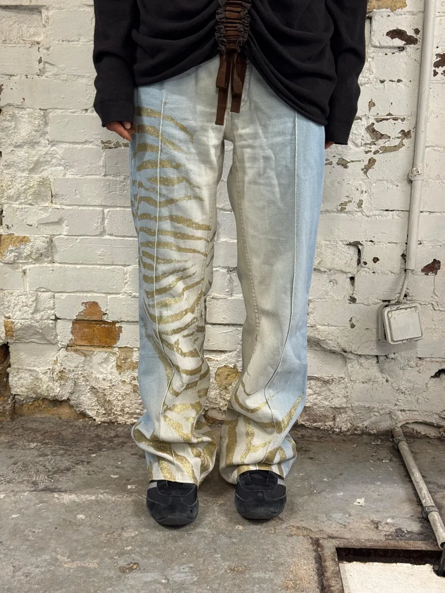 2000s Roberto Cavalli Light Blue Denim Gold Zebra Print Jeans - Image 2