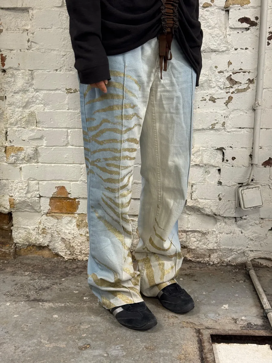 2000s Roberto Cavalli Light Blue Denim Gold Zebra Print Jeans - Image 3