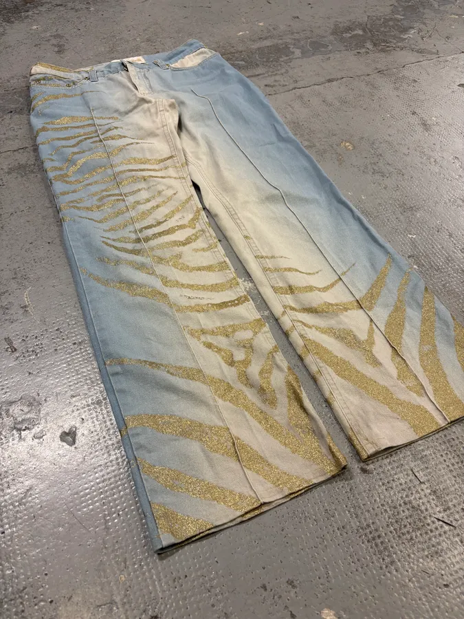 2000s Roberto Cavalli Light Blue Denim Gold Zebra Print Jeans - Image 8