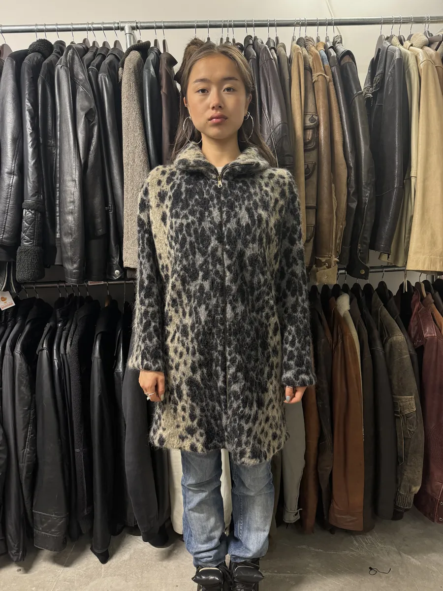 2000s Roberto Cavalli Long Mohair Zip-up Leopard Effect Jacket - Image 3
