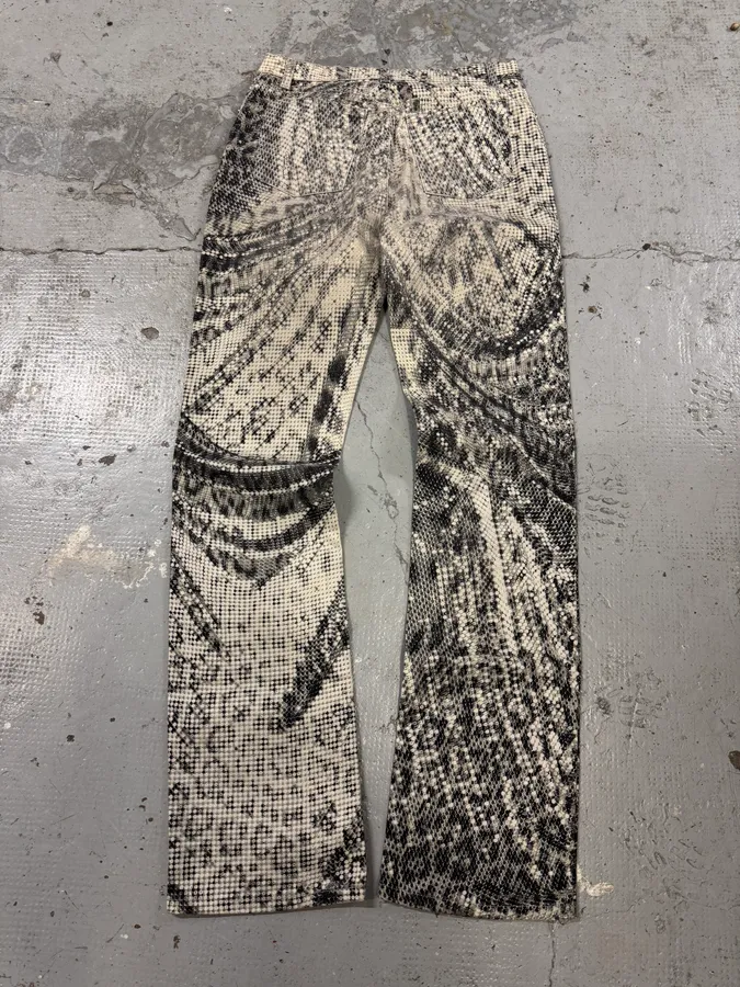2000s Roberto Cavalli Luxury Animal Print Grey Pants - Image 6