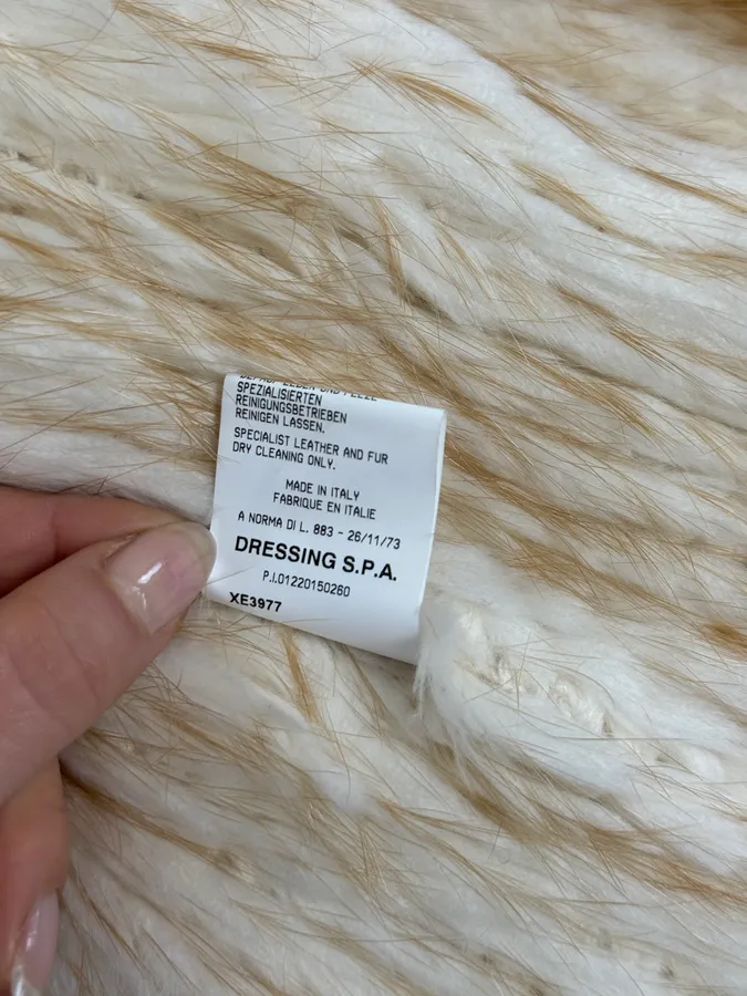 2000s Roberto Cavalli Pure Beaver Fur Beige Zip-Up Jacket - Image 11