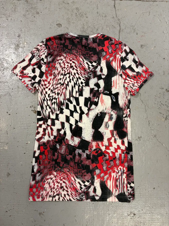 2000s Roberto Cavalli Red & Black Abstract Geometric T-Shirt - Image 6