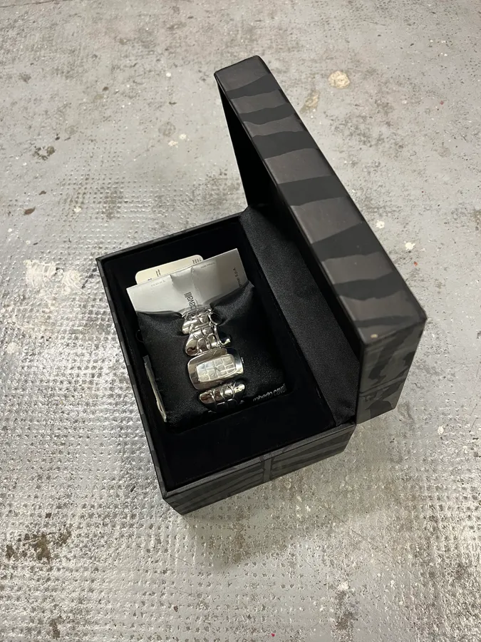 2000s Roberto Cavalli Silver Crocodile Tail Bracelet Watch - Image 7