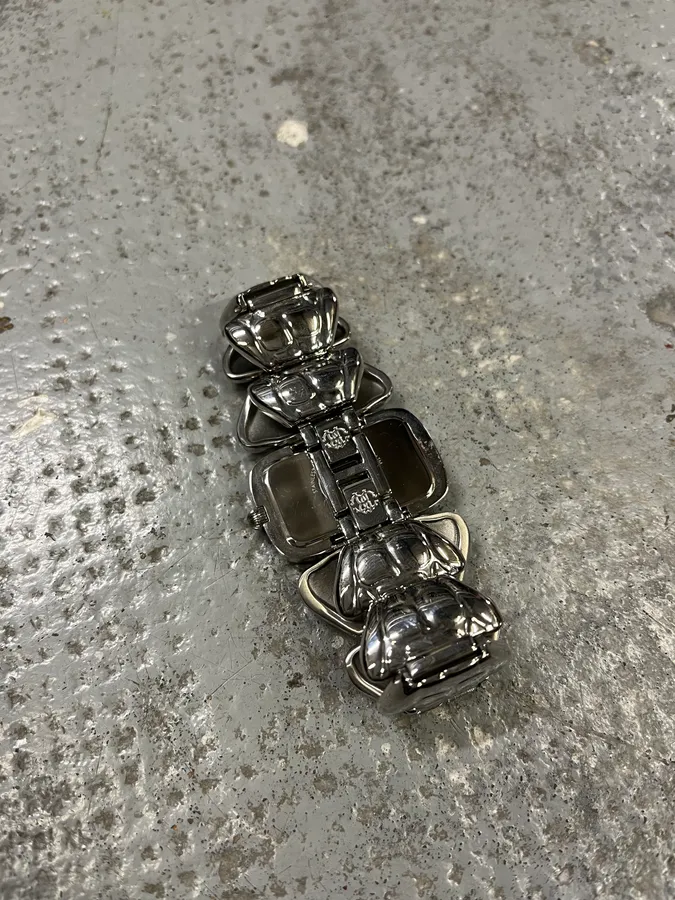 2000s Roberto Cavalli Silver Crocodile Tail Bracelet Watch - Image 8