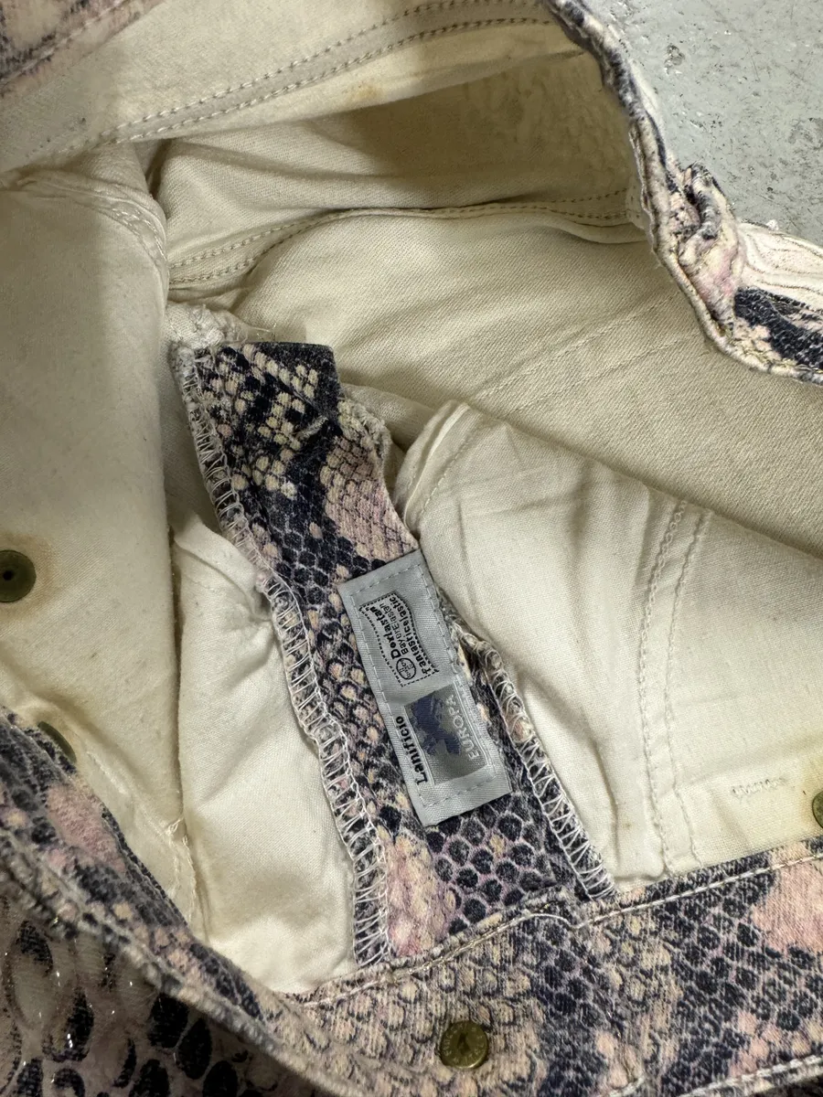 2000s Roberto Cavalli Snakeskin Effect Pink Shadow Pants - Image 10
