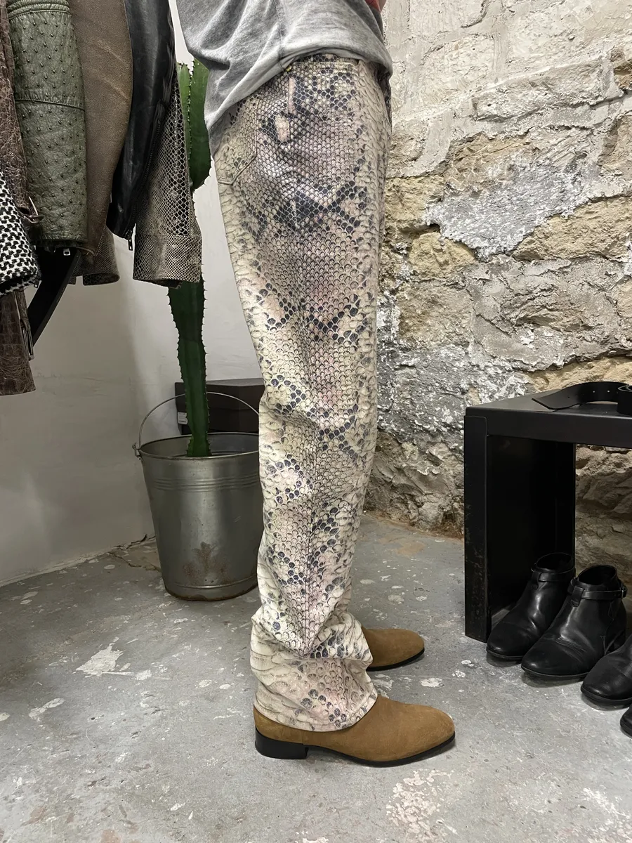 2000s Roberto Cavalli Snakeskin Effect Pink Shadow Pants - Image 4