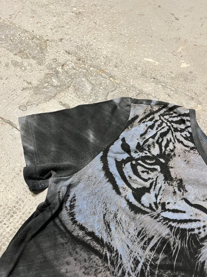 2000s Roberto Cavalli Tiger Grey T-shirt - Image 5