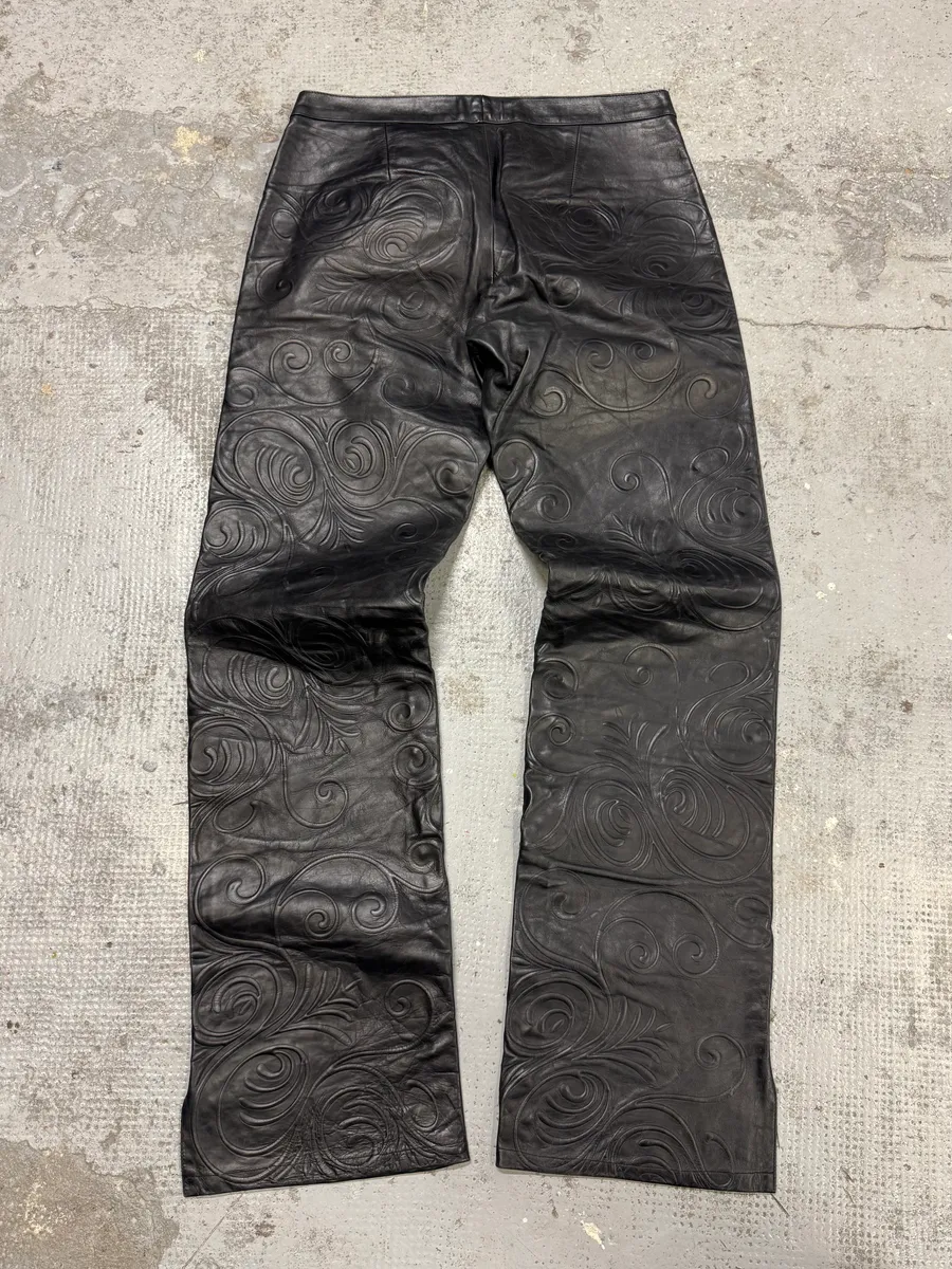 2000s Roberto Cavalli Tribal Floral Black Leather Pants - Image 6