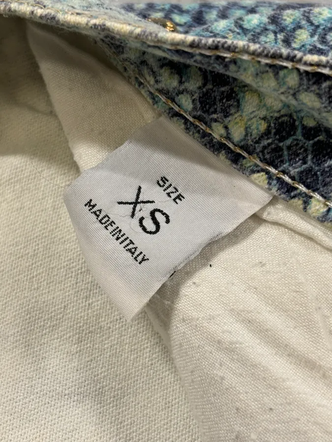 2000s Roberto Cavalli White & Blue Snakeskin Effect Pants - Image 10