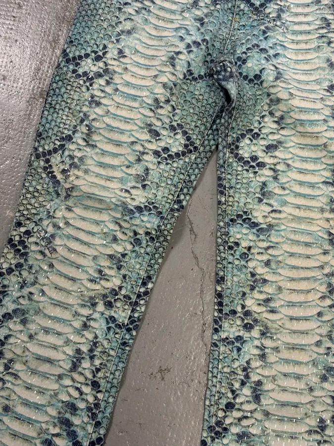 2000s Roberto Cavalli White & Blue Snakeskin Effect Pants - Image 8