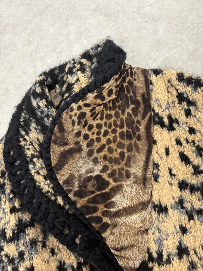 2000s Roberto Cavalli Wool Black & Beige Cardigan - Image 7