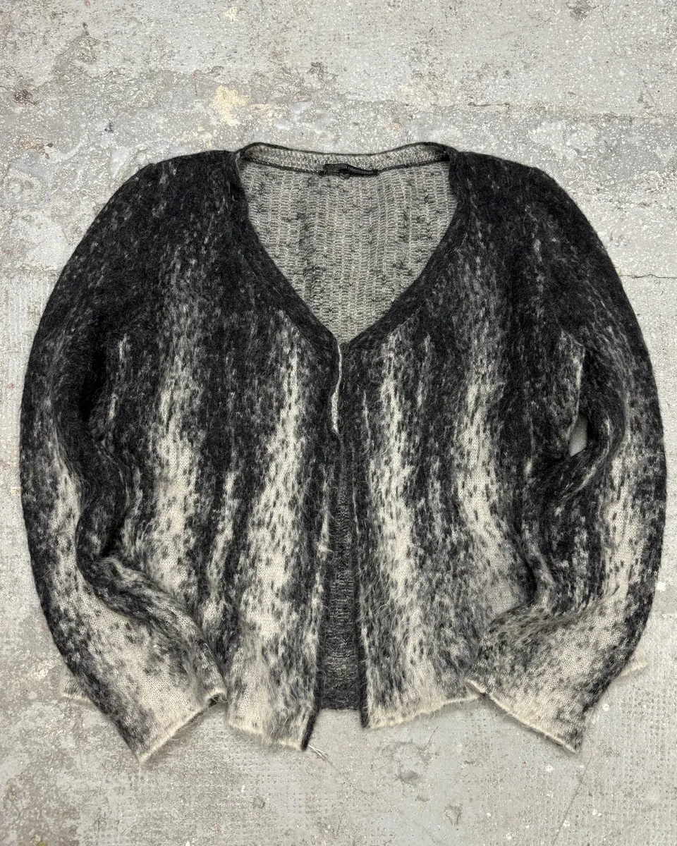 2000s Roberto Cavalli Wool & Mohair Grey Gradient Cardigan - Image 10