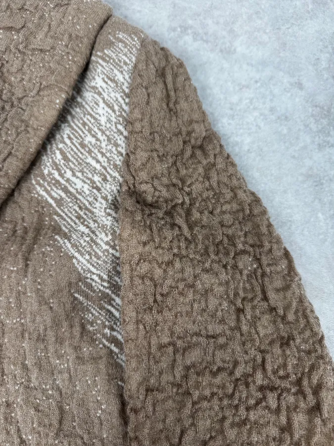 2000s Roberto Cavalli Wrinkled Texture Beige Wrist Fur Long Jacket - Image 10