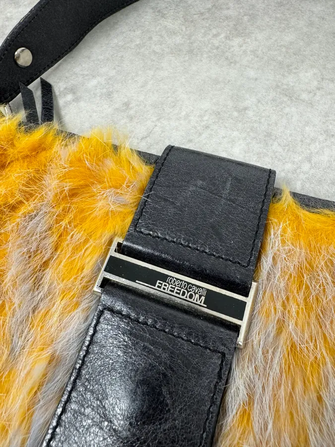 2000s Roberto Cavalli Yellow Fur Leather Handle Bag - Image 5