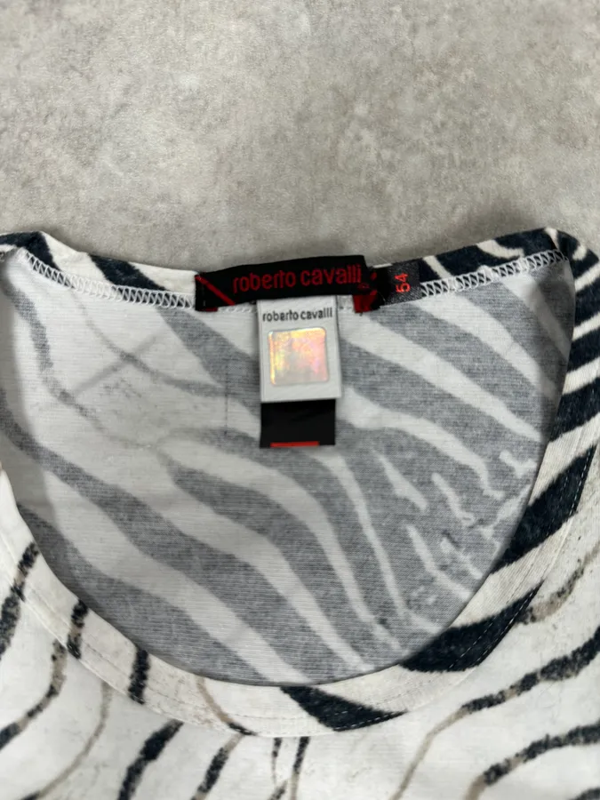 2000s Roberto Cavalli Zebra Savage White T-shirt - Image 7