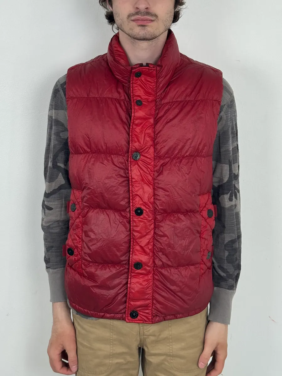 2000s Stone Island Down Red Nylon Quilted Vest Jacket - Image 2
