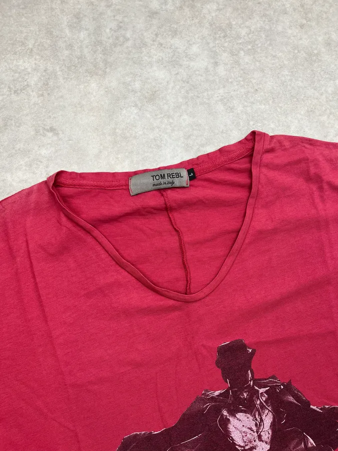 2000s Tom Rebl Red Magician Print T Shirt - Image 4