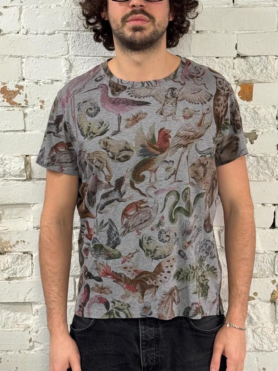 2000s Valentino Biodiversity Animals Grey T-Shirt - Image 2